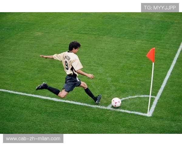 大连英博底线处理球极其精巧，引爆看台